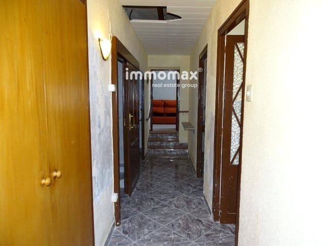 6 soverom Villa til salgs i Els Reguers, Tortosa med garasje - € 78 000 (Ref: 8050294)