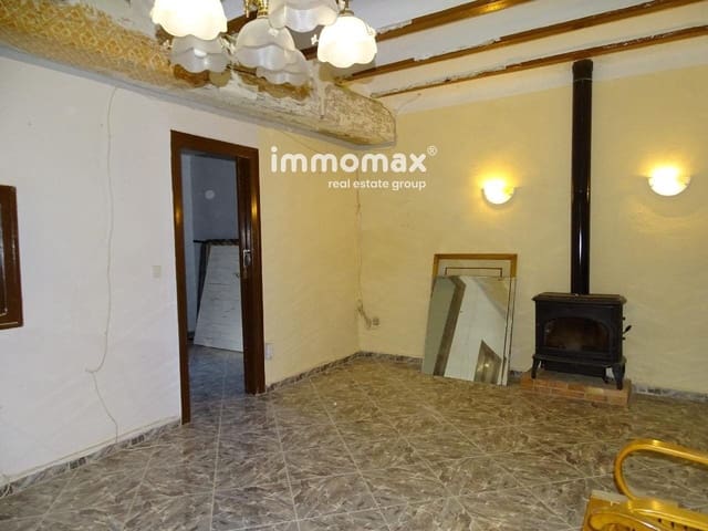 6 soverom Villa til salgs i Els Reguers, Tortosa med garasje - € 78 000 (Ref: 8050294)