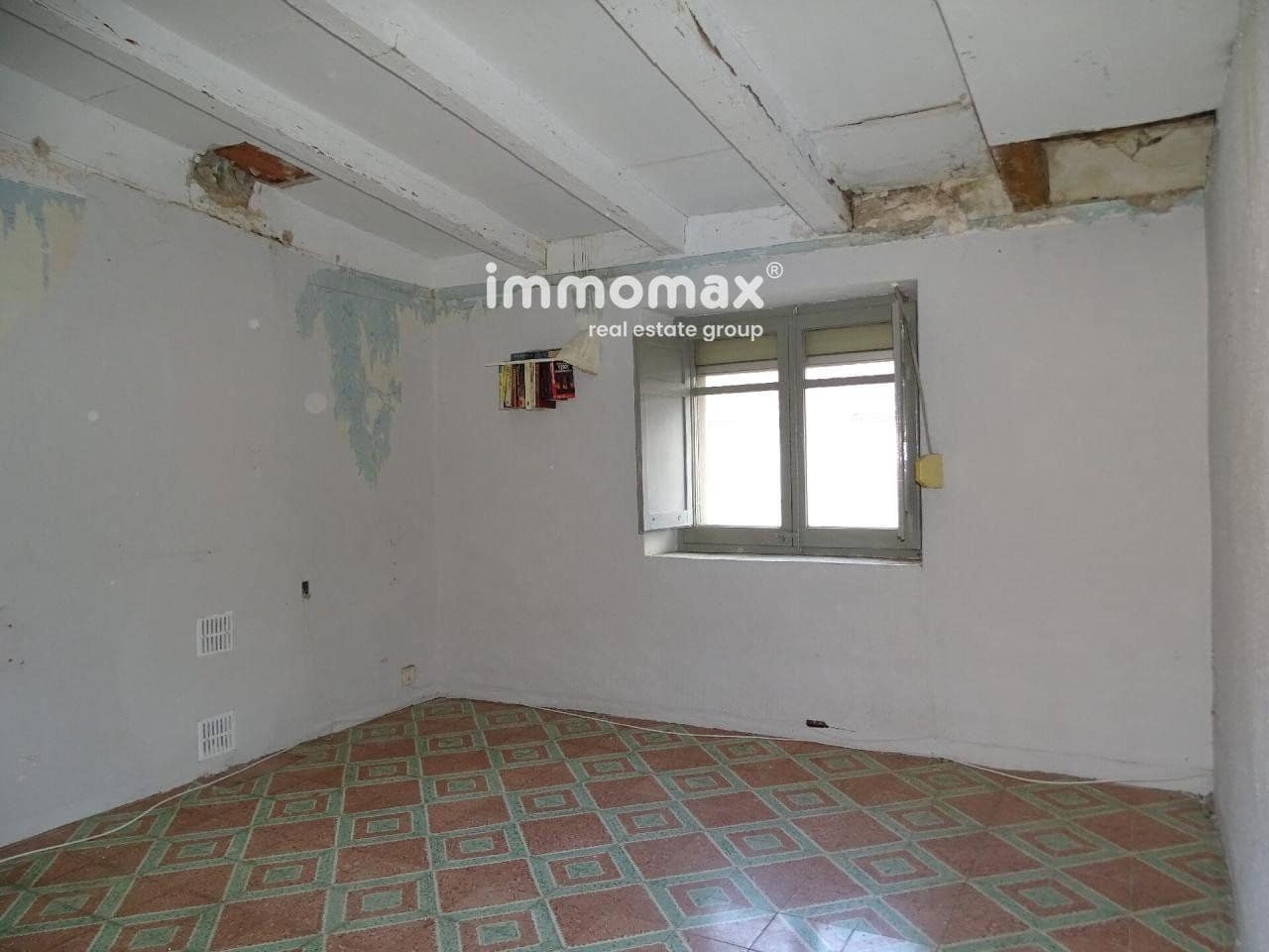 6 soveværelse Villa til salg i Els Reguers med garage - € 78.000 (Ref: 8050294)