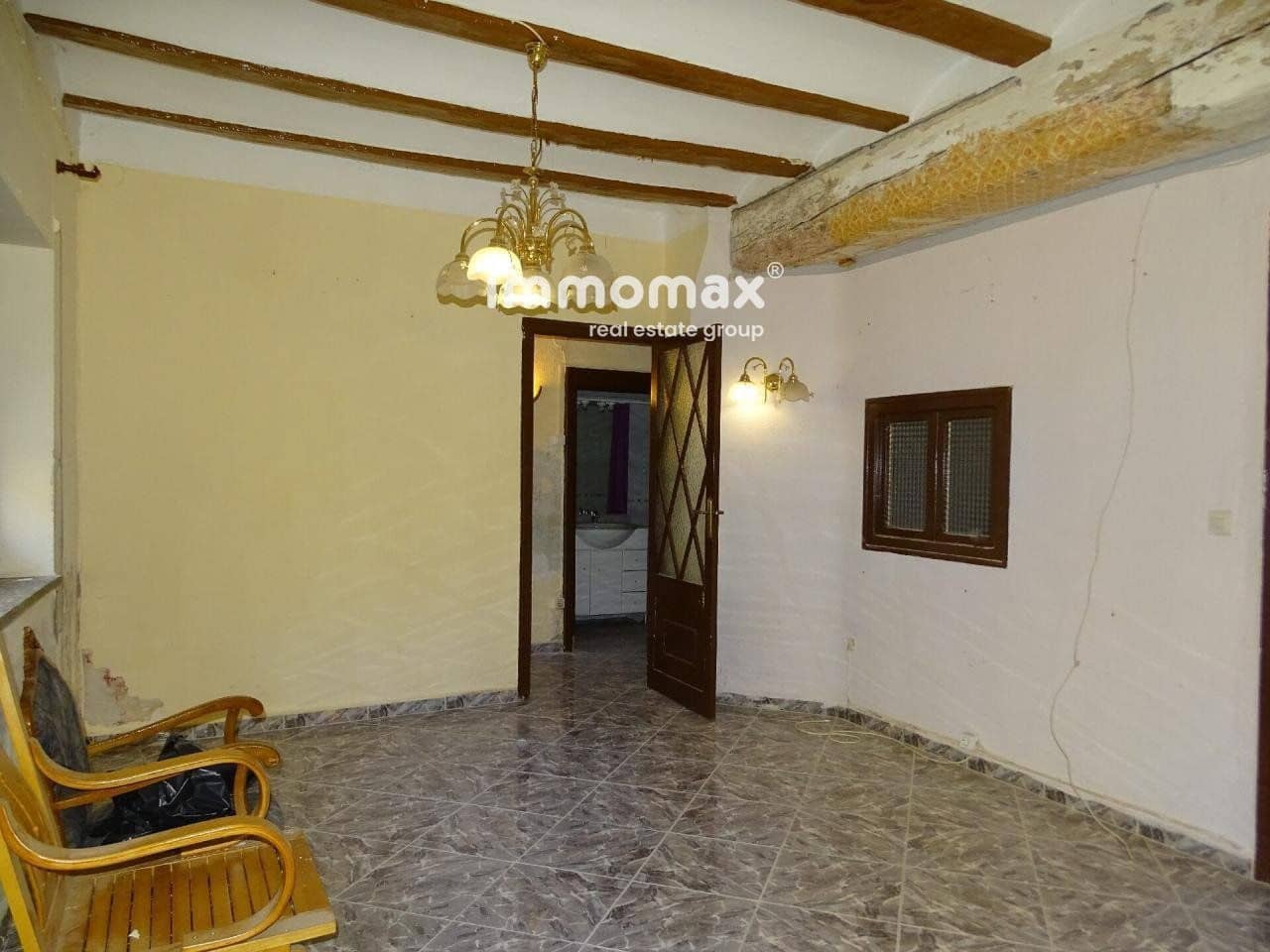 6 soveværelse Villa til salg i Els Reguers med garage - € 78.000 (Ref: 8050294)