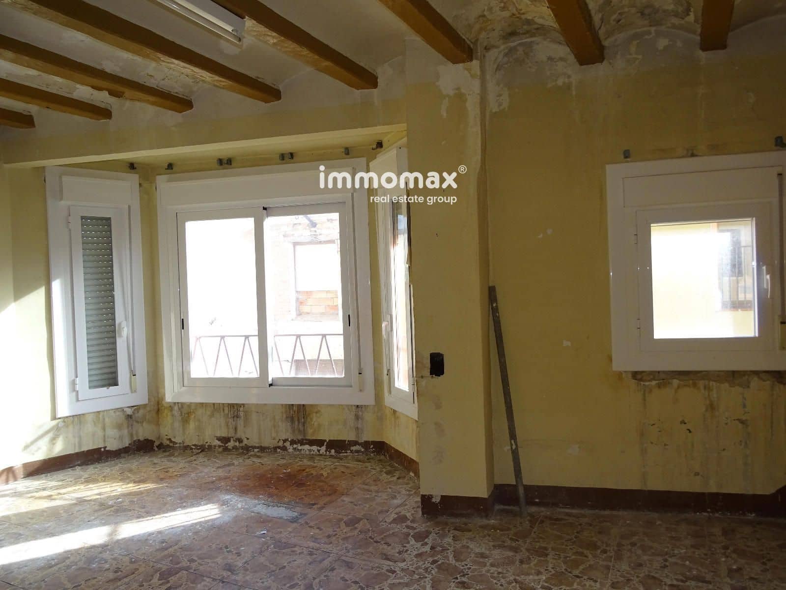 6 slaapkamer Villa te koop in Xerta met garage - € 95.000 (Ref: 8050299)