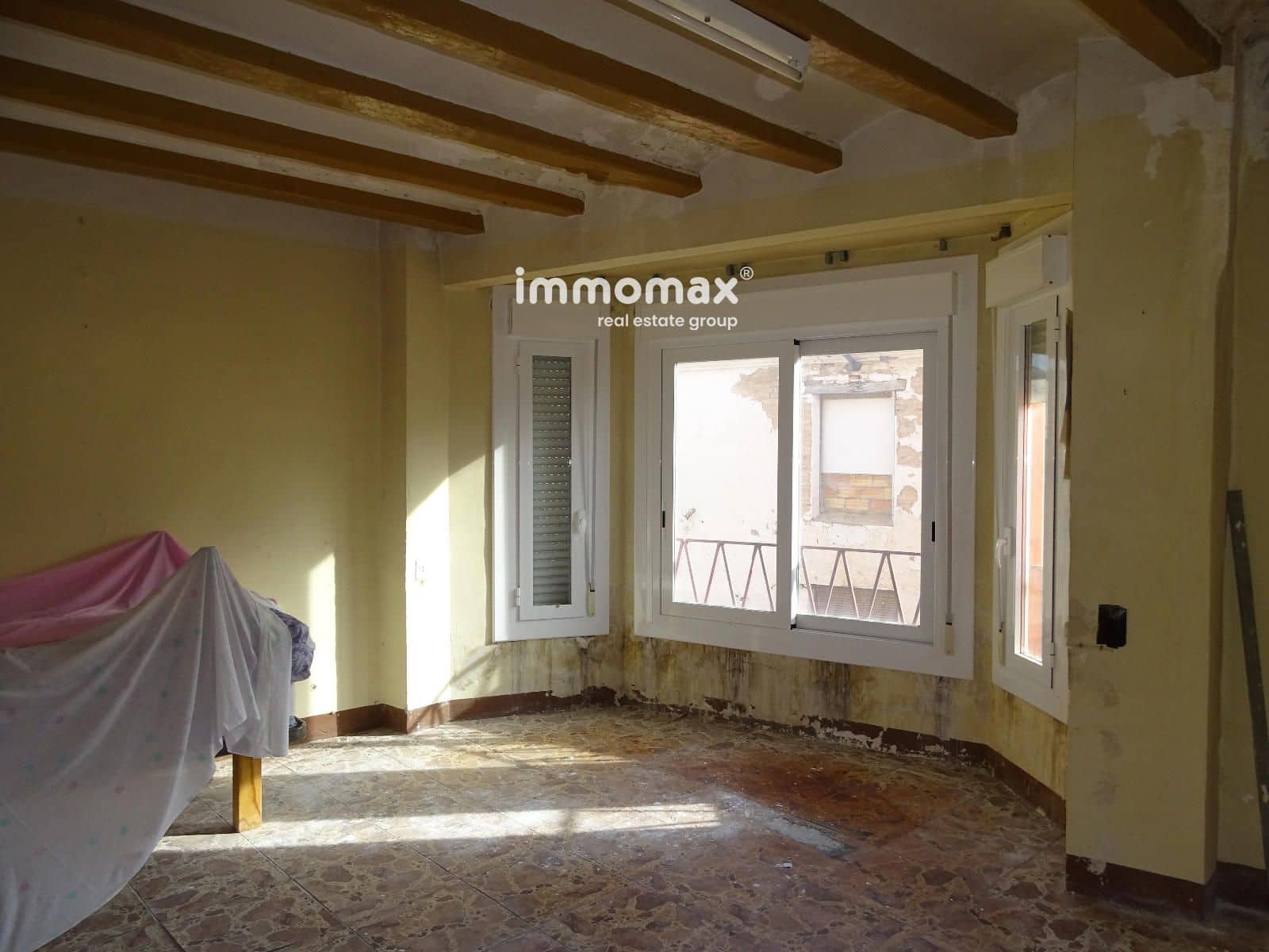 6 slaapkamer Villa te koop in Xerta met garage - € 95.000 (Ref: 8050299)