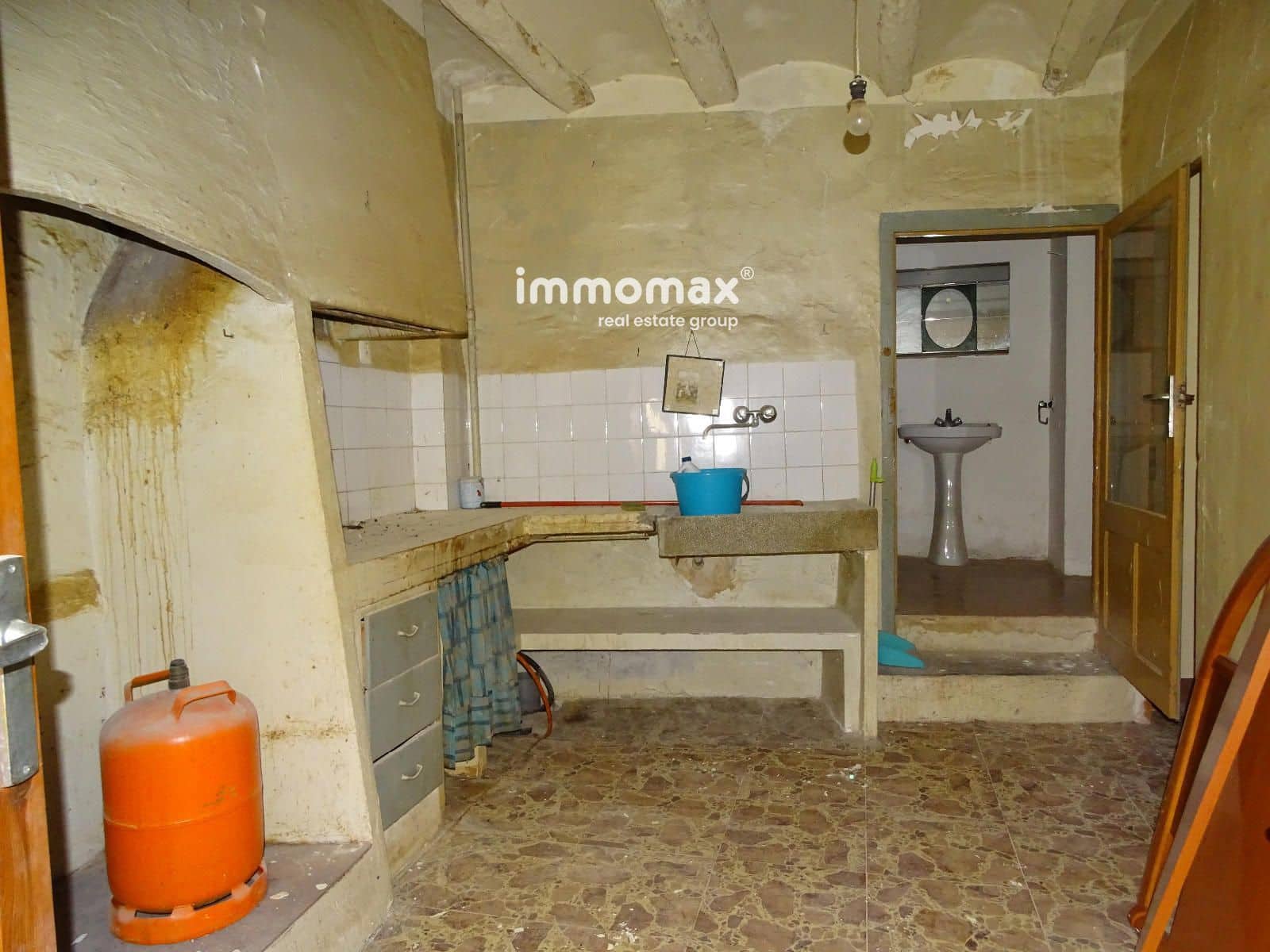 6 slaapkamer Villa te koop in Xerta met garage - € 95.000 (Ref: 8050299)