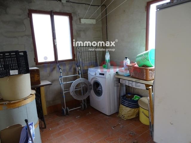 2 bedroom Villa for sale in Bitem, Tortosa with garage - € 66,000 (Ref: 8050304)