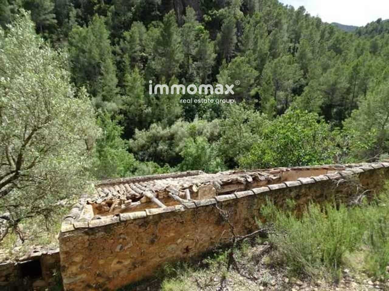 Grunde uden byggetilladelser til salg i Pauls - € 49.000 (Ref: 8050311)