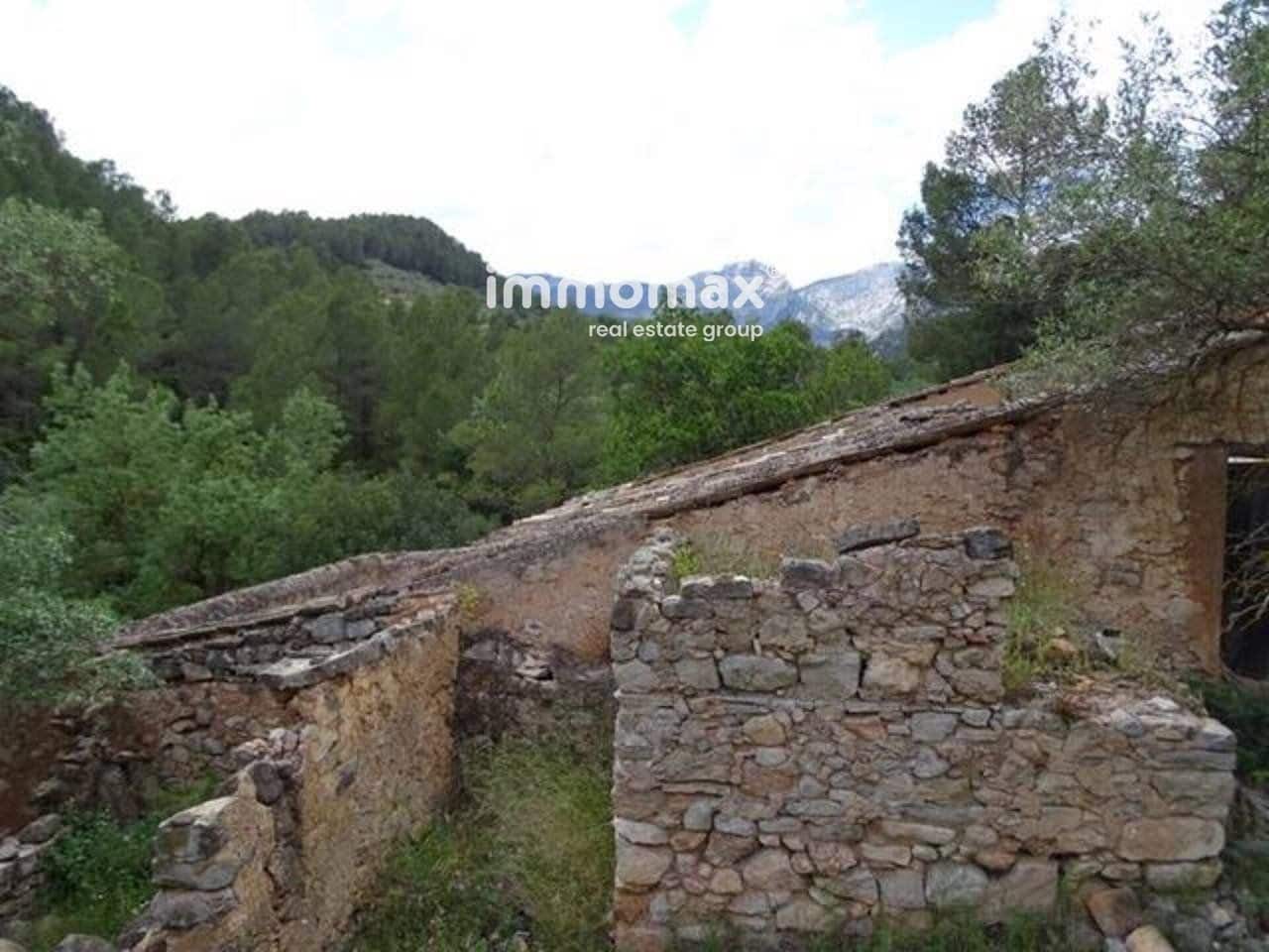 Grunde uden byggetilladelser til salg i Pauls - € 49.000 (Ref: 8050311)