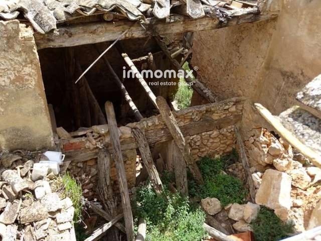 Ubebygd land til salgs i Paüls - € 49 000 (Ref: 8050311)