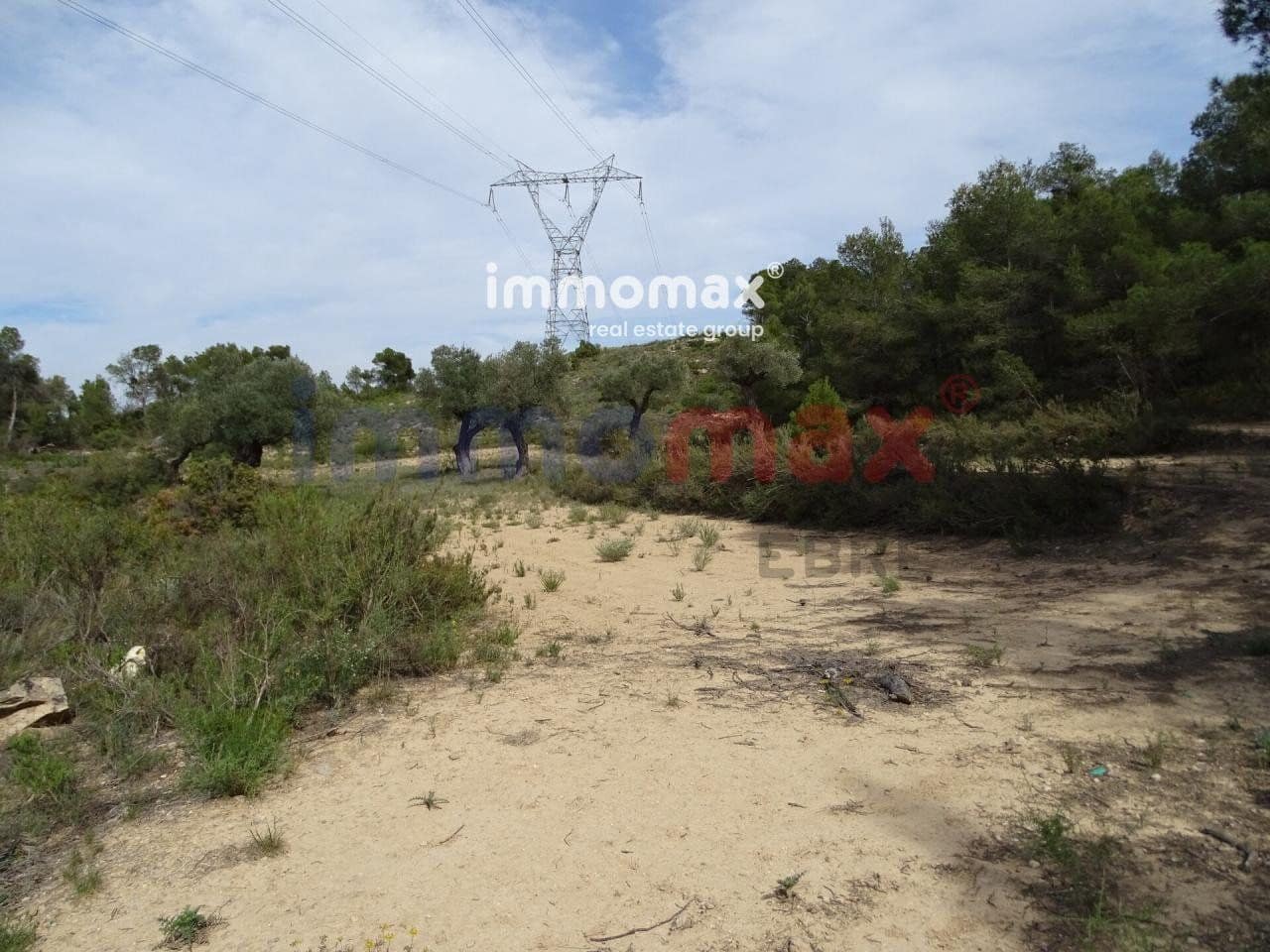 Grunde uden byggetilladelser til salg i Batea - € 30.500 (Ref: 8050319)