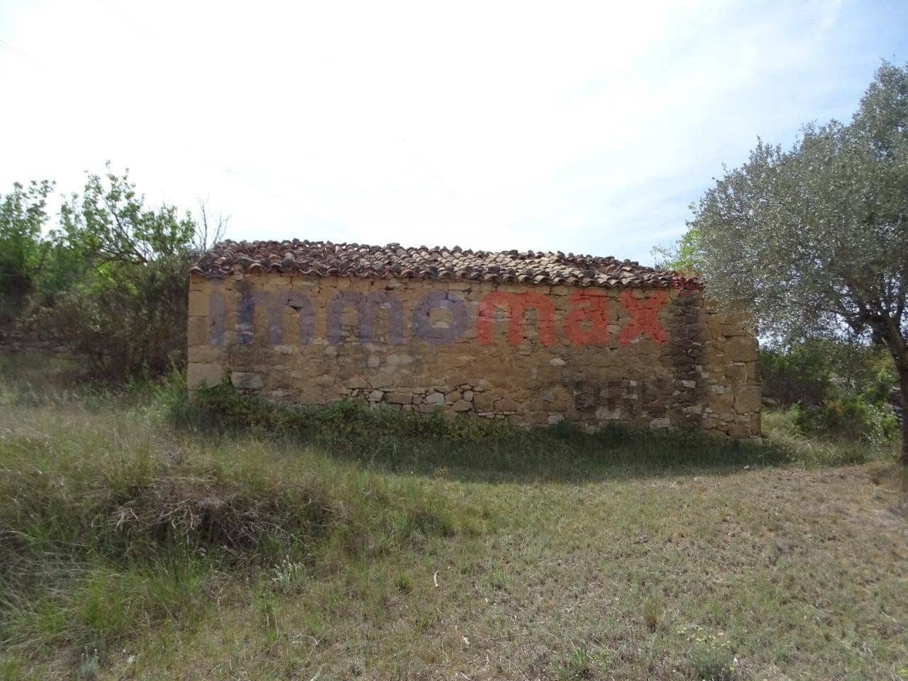 Grunde uden byggetilladelser til salg i Batea - € 30.500 (Ref: 8050319)