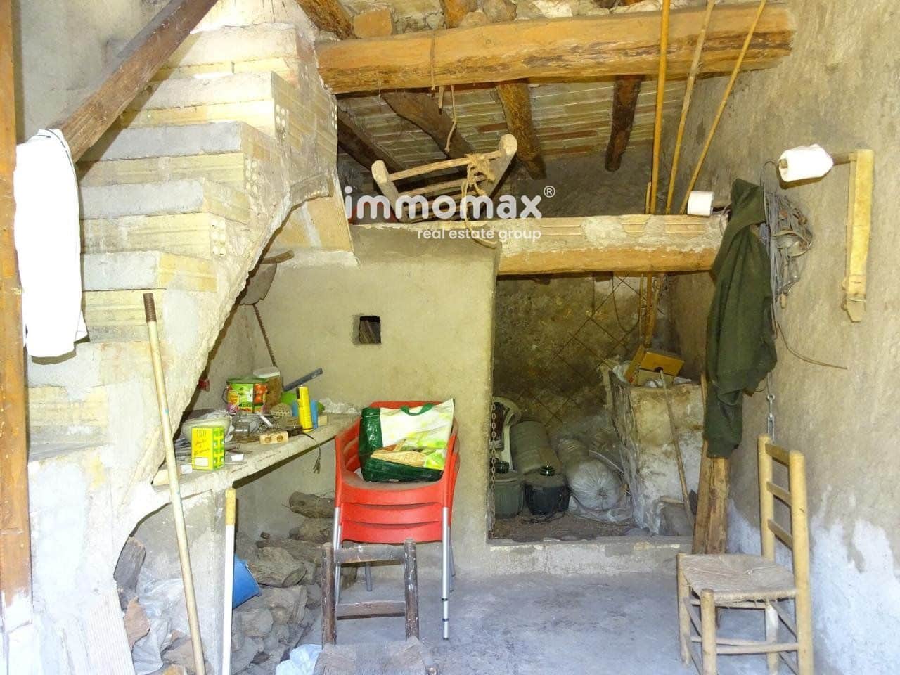 Grunde uden byggetilladelser til salg i Pauls - € 85.000 (Ref: 8050320)