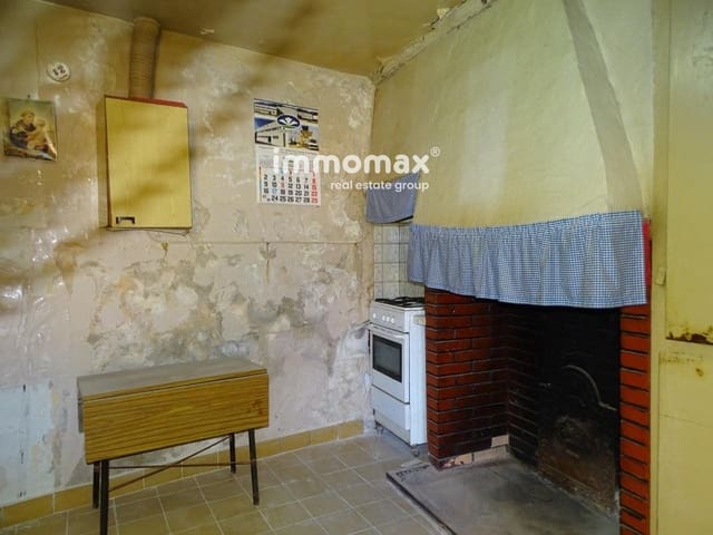 6 bedroom Villa for sale in Paüls with garage - € 68,500 (Ref: 8050327)