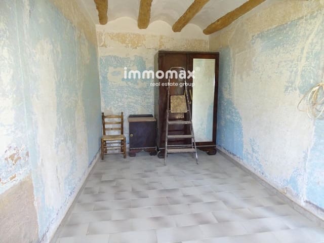 6 bedroom Villa for sale in Paüls with garage - € 68,500 (Ref: 8050327)