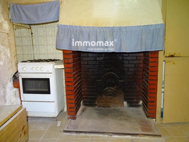 6 bedroom Villa for sale in Paüls with garage - € 68,500 (Ref: 8050327)