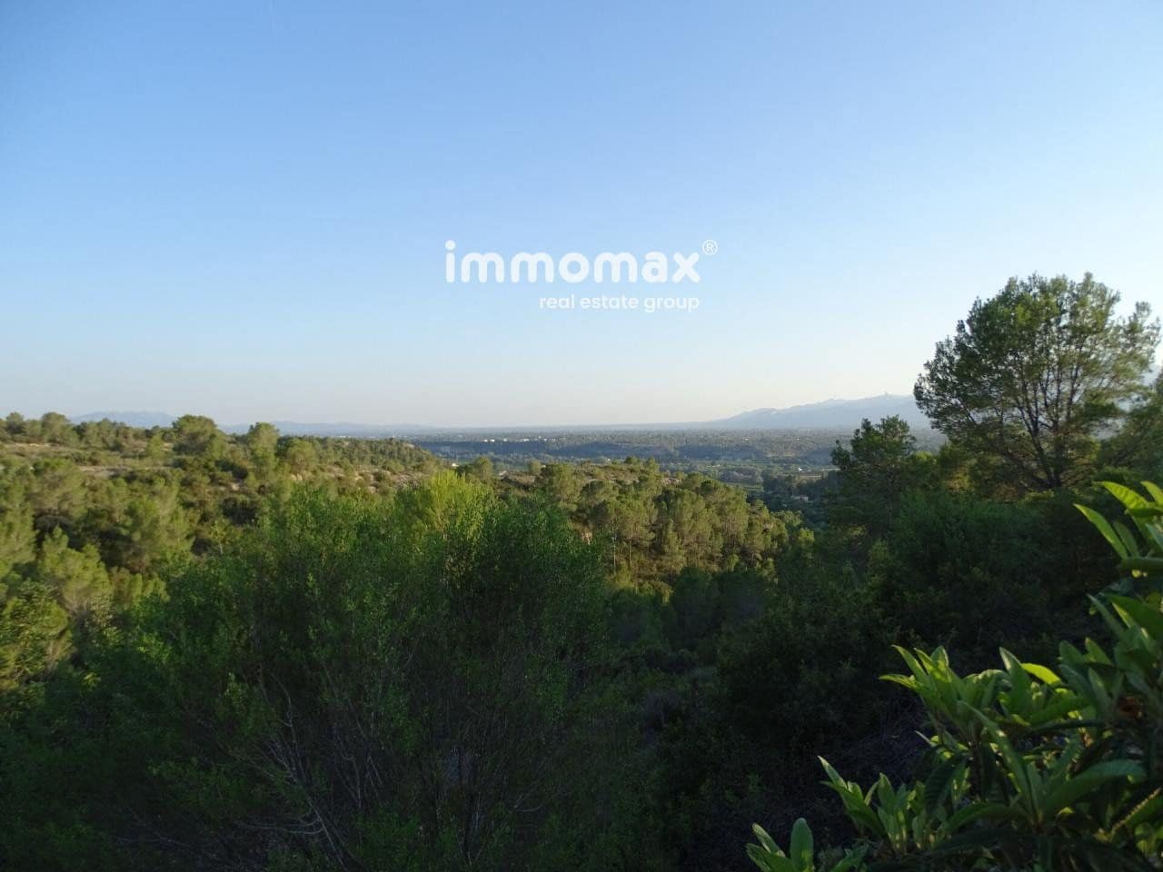 Grunde uden byggetilladelser til salg i Bitem - € 26.000 (Ref: 8050332)