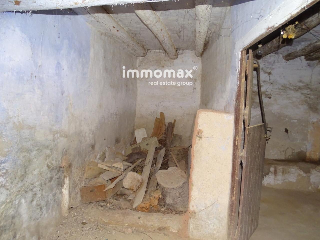 4 soveværelse Villa til salg i Pauls - € 36.000 (Ref: 8050333)