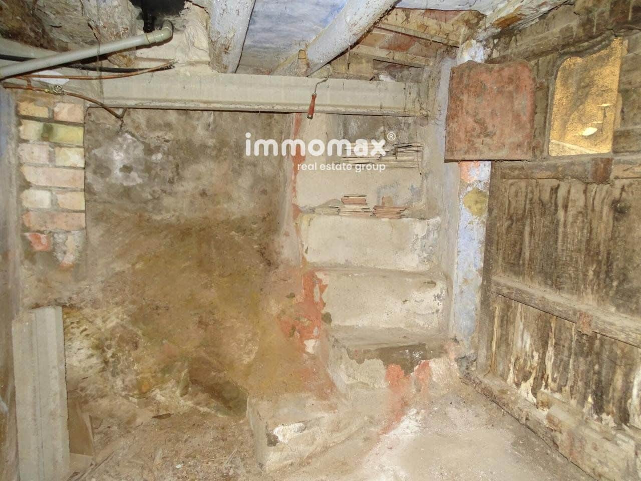 4 soveværelse Villa til salg i Pauls - € 36.000 (Ref: 8050333)