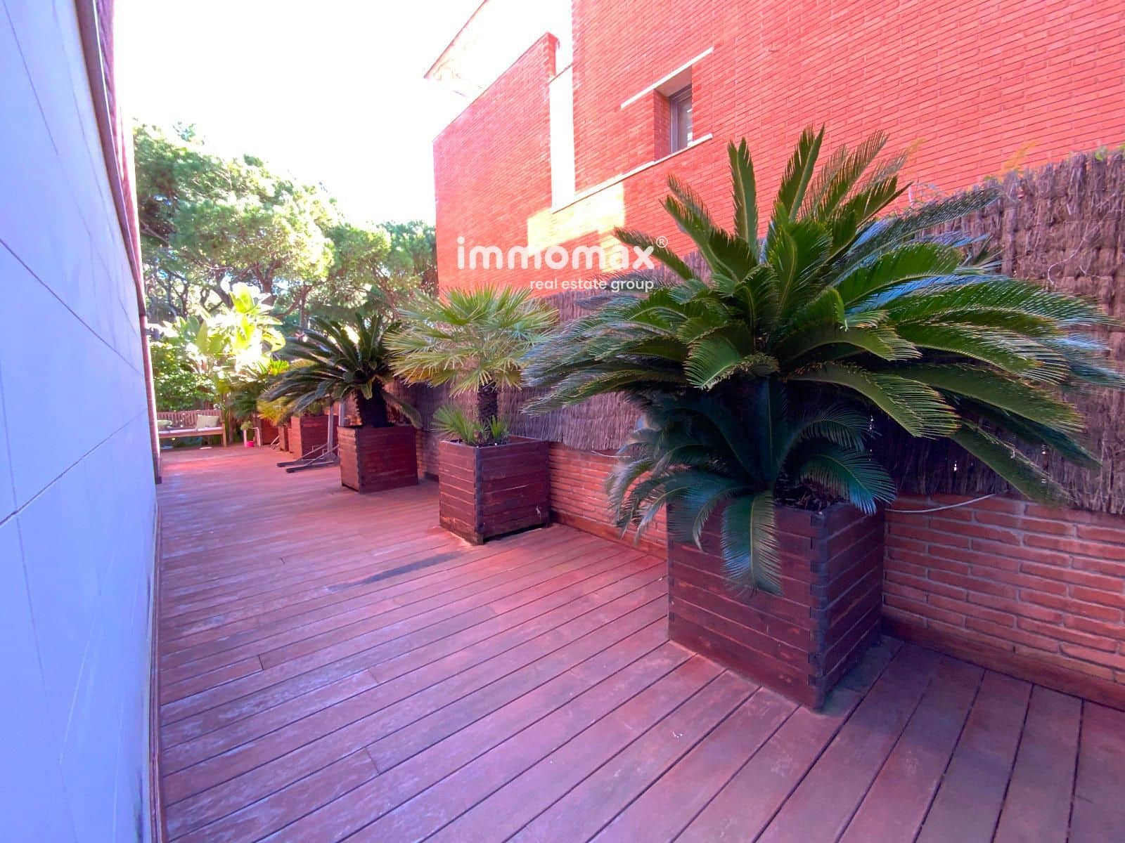 Casa de 4 habitaciones en Gavà en alquiler con piscina garaje - 6.700 € (Ref: 8052743)