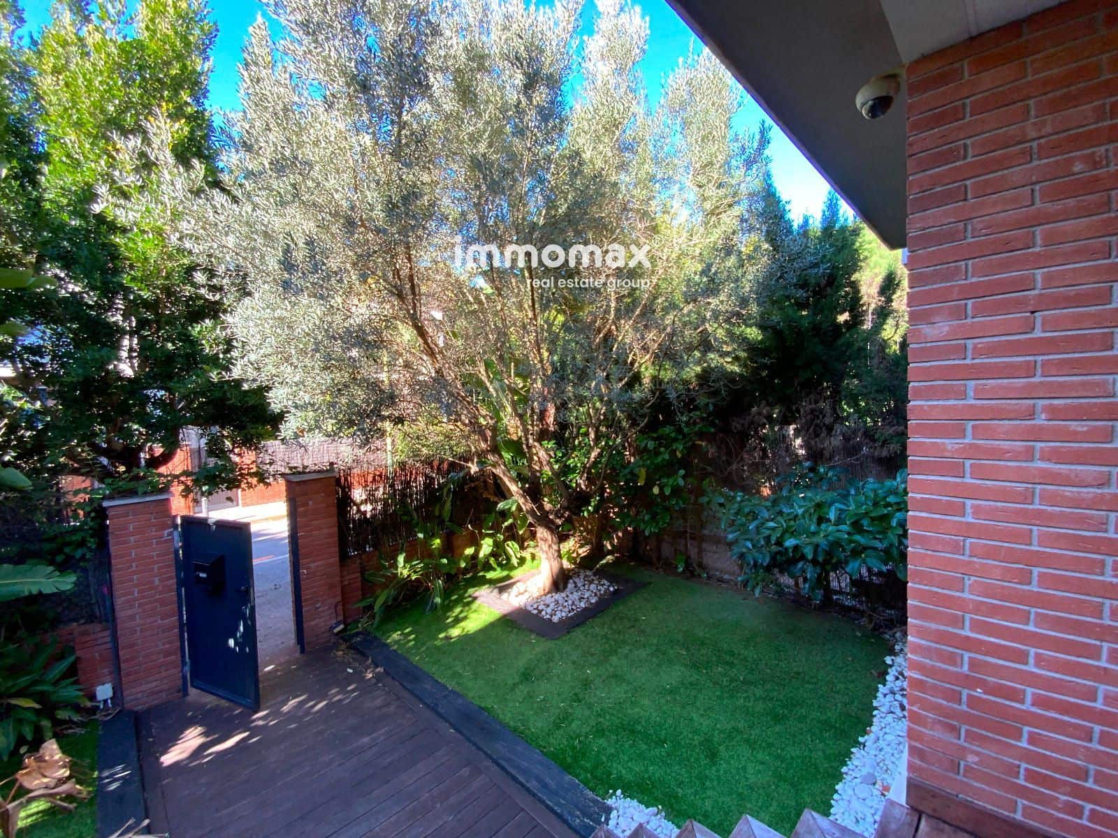 Casa de 4 habitaciones en Gavà en alquiler con piscina garaje - 6.700 € (Ref: 8052743)