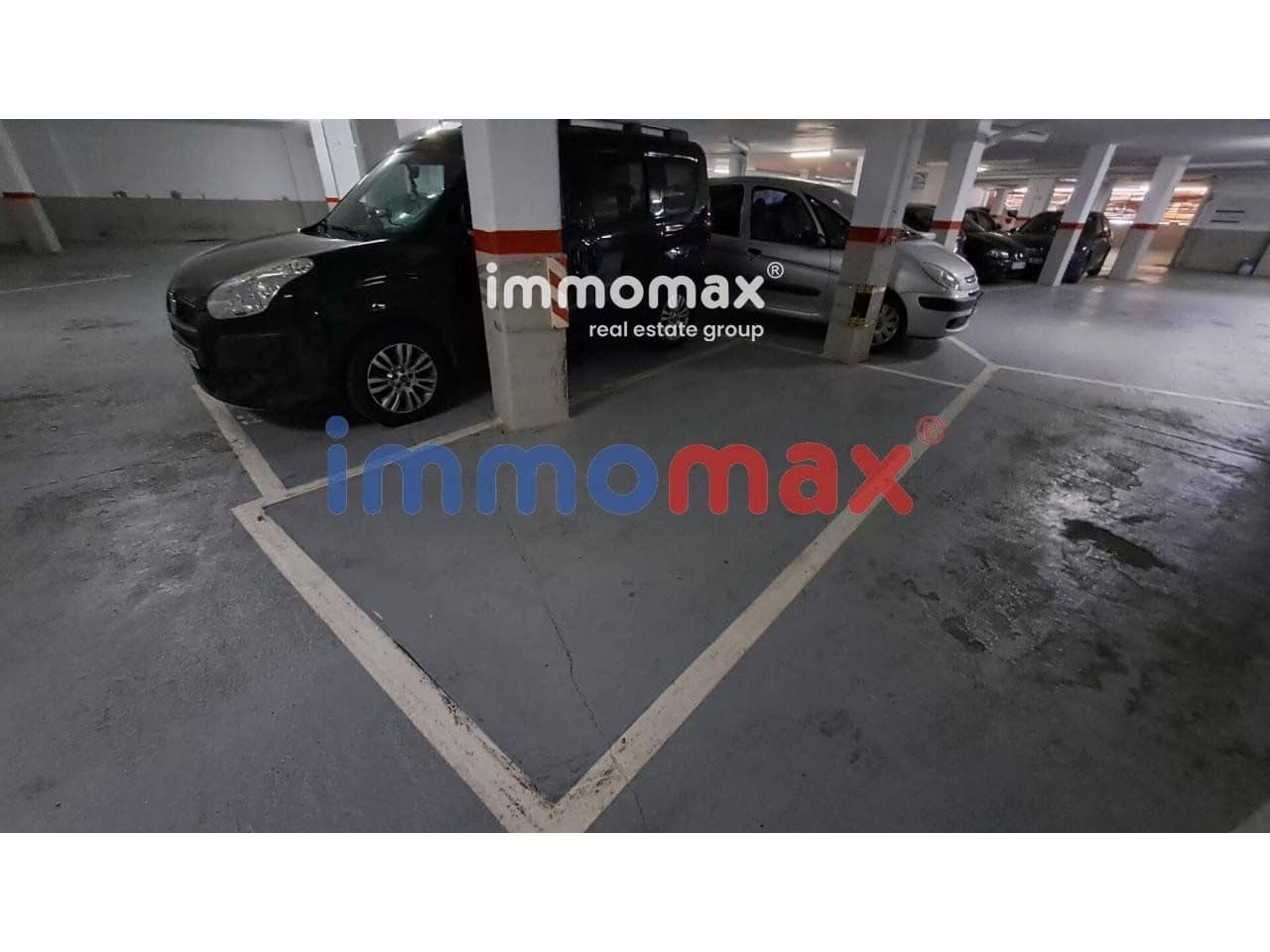 Garage til salg i Sant Boi de Llobregat - € 14.000 (Ref: 8052747)