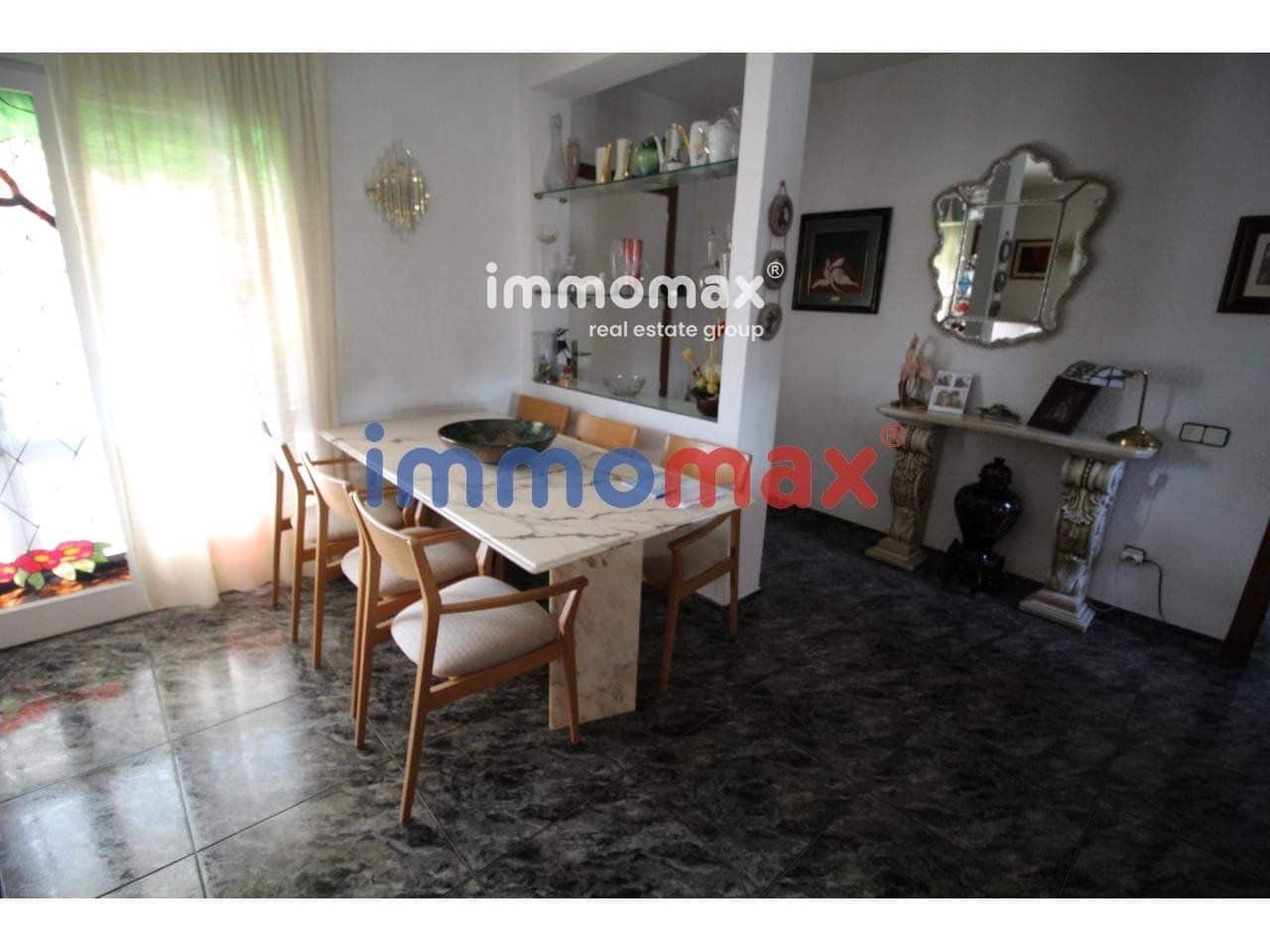 6 bedroom Villa for sale in Vallirana with garage - € 412,500 (Ref: 8052771)