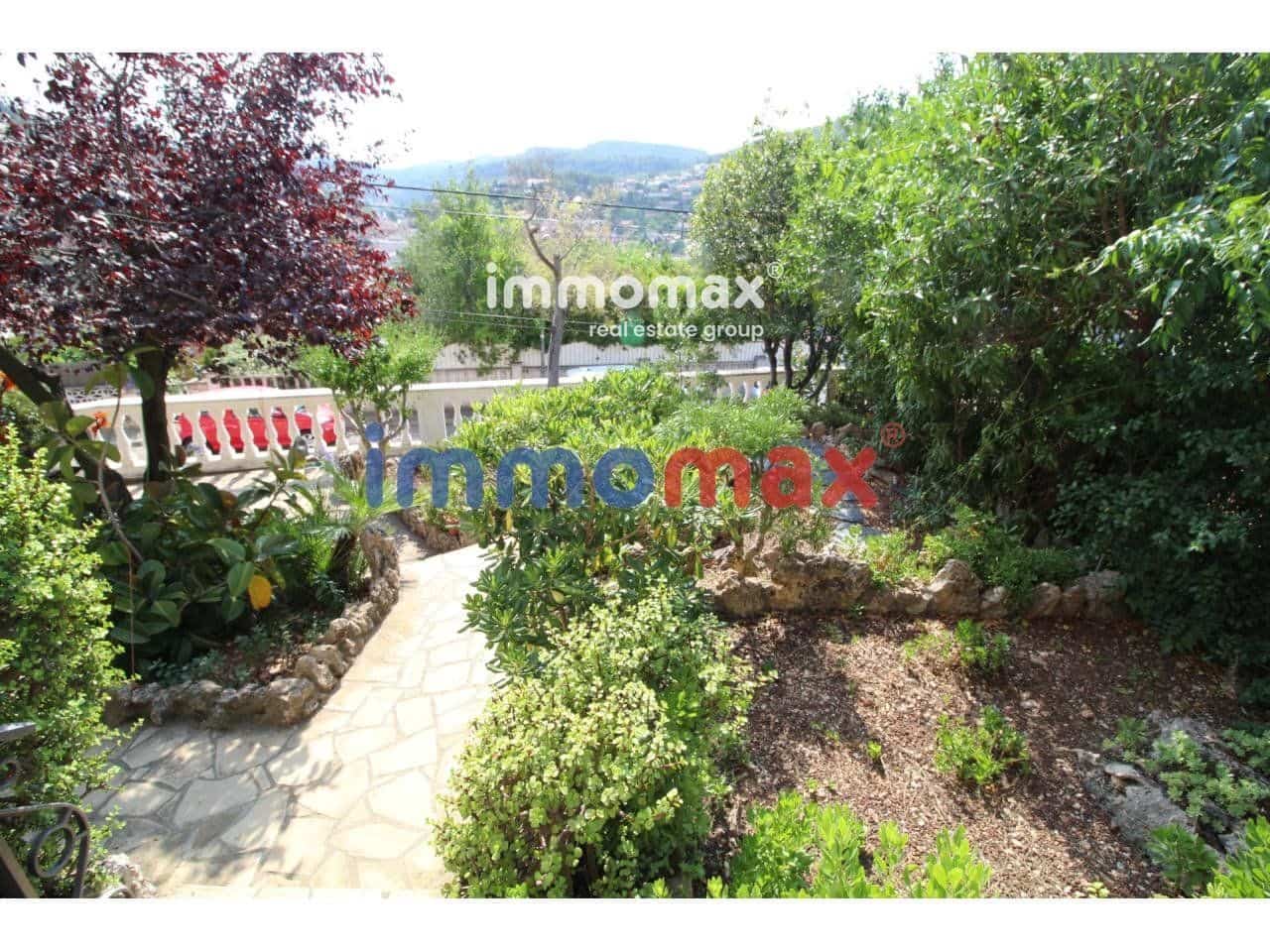 6 bedroom Villa for sale in Vallirana with garage - € 412,500 (Ref: 8052771)