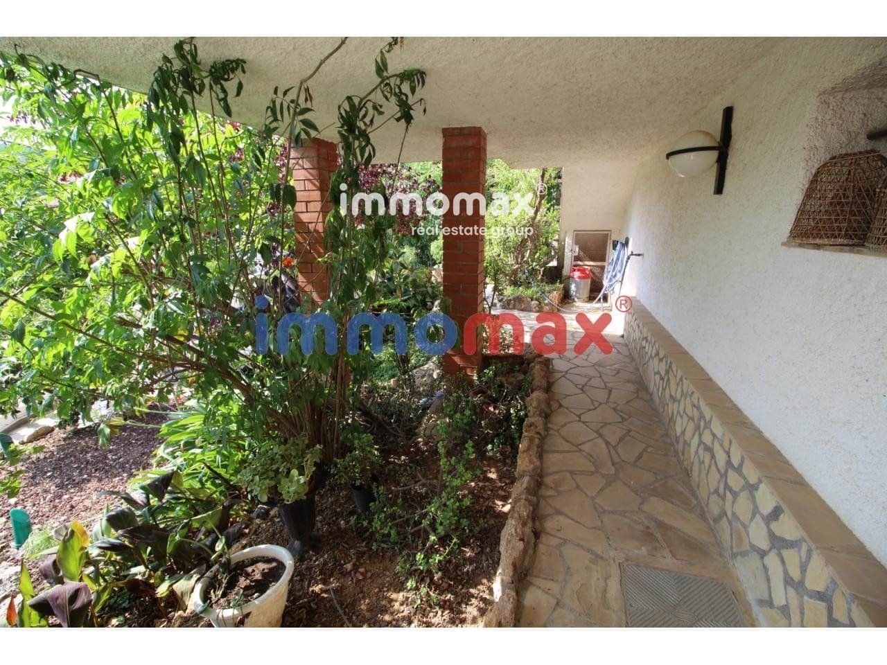 6 bedroom Villa for sale in Vallirana with garage - € 412,500 (Ref: 8052771)