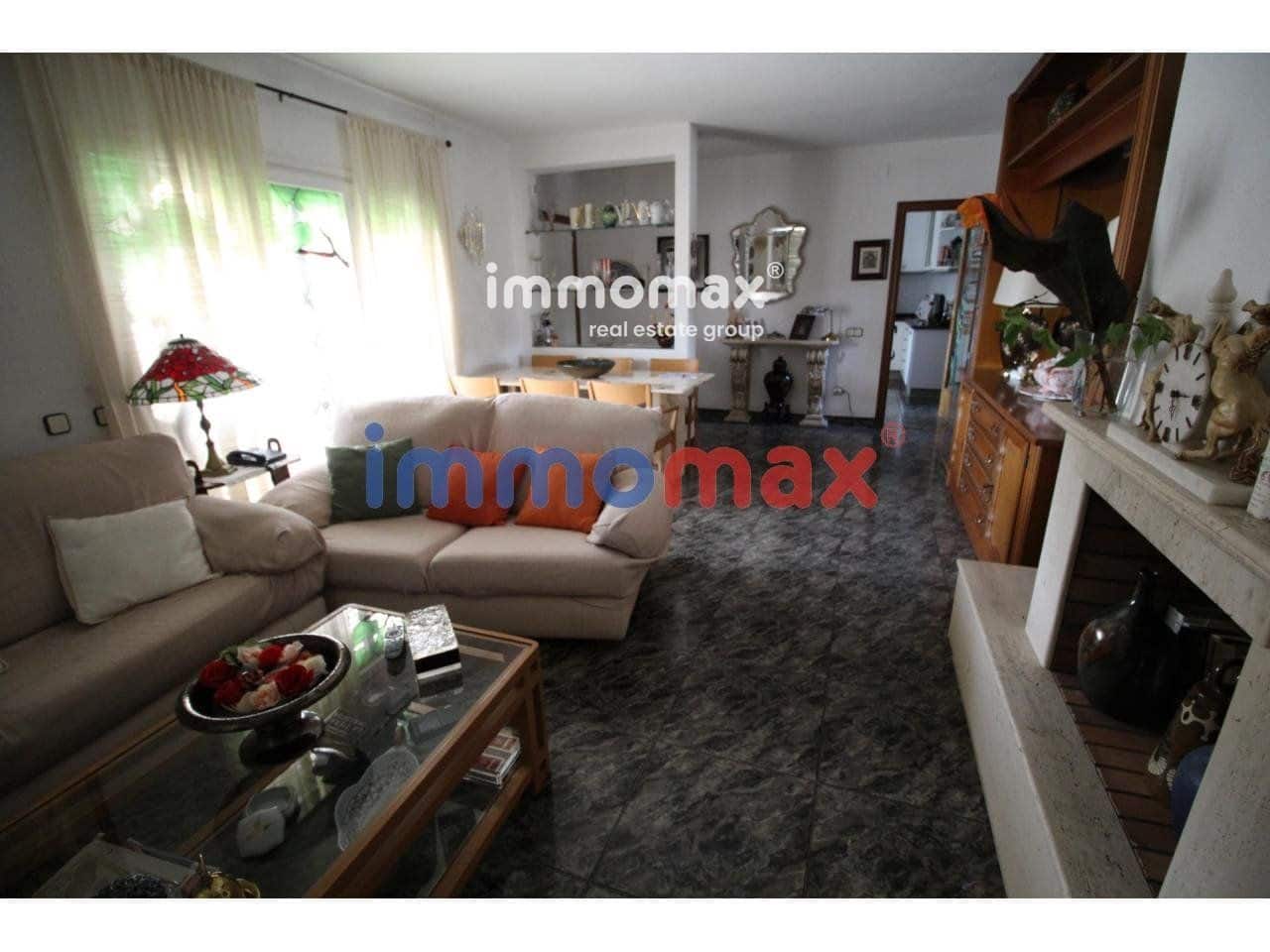 6 bedroom Villa for sale in Vallirana with garage - € 412,500 (Ref: 8052771)