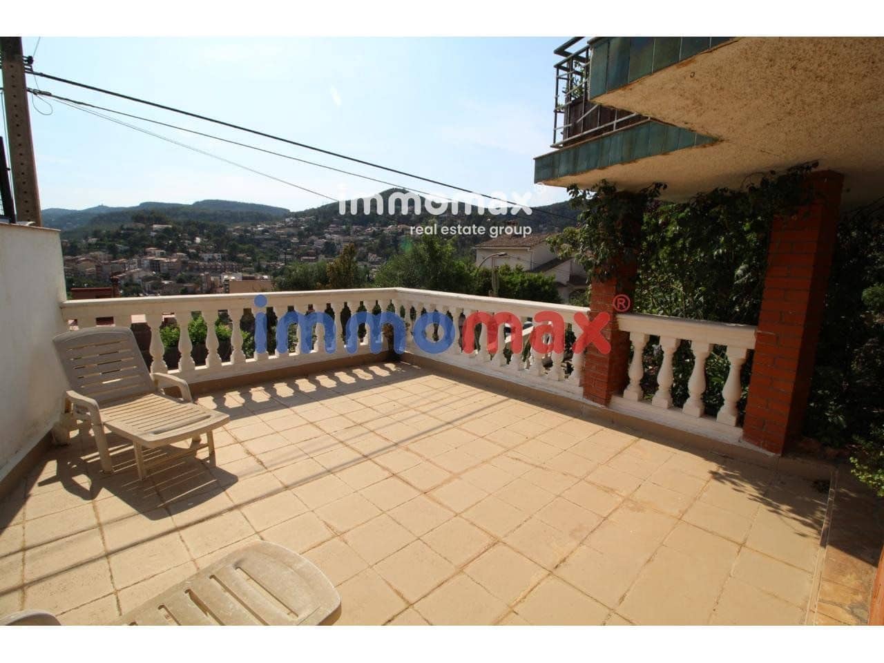 6 bedroom Villa for sale in Vallirana with garage - € 412,500 (Ref: 8052771)