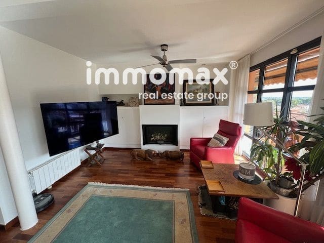 5 bedroom Villa for sale in Castelldefels - € 1,450,000 (Ref: 8116712)