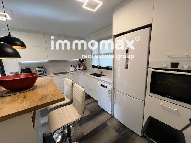 5 bedroom Villa for sale in Castelldefels - € 1,450,000 (Ref: 8116712)