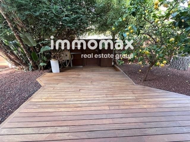 5 bedroom Villa for sale in Castelldefels - € 1,450,000 (Ref: 8116712)