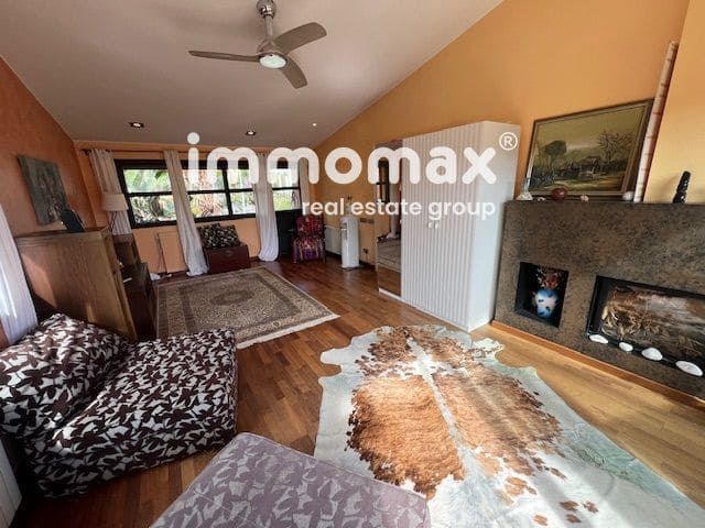 5 bedroom Villa for sale in Castelldefels - € 1,450,000 (Ref: 8116712)