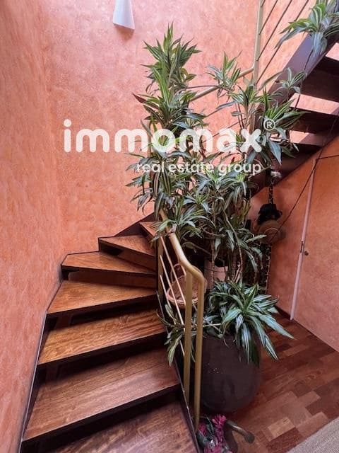 5 bedroom Villa for sale in Castelldefels - € 1,450,000 (Ref: 8116712)