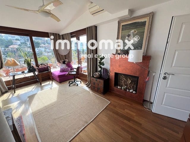 5 bedroom Villa for sale in Castelldefels - € 1,450,000 (Ref: 8116712)