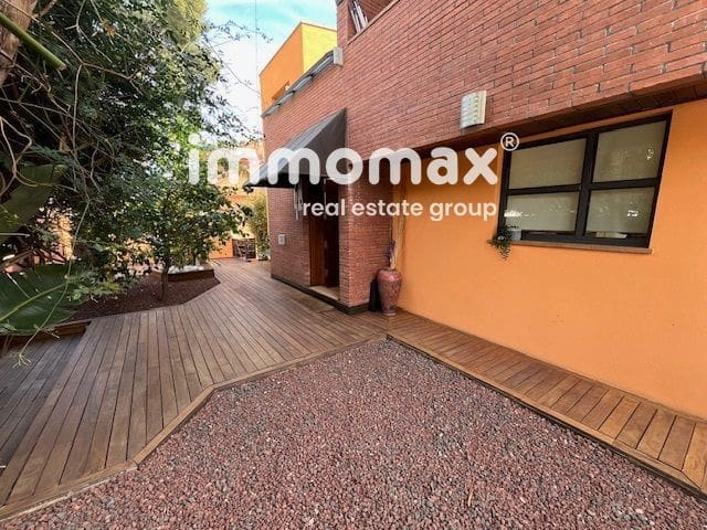 5 bedroom Villa for sale in Castelldefels - € 1,450,000 (Ref: 8116712)