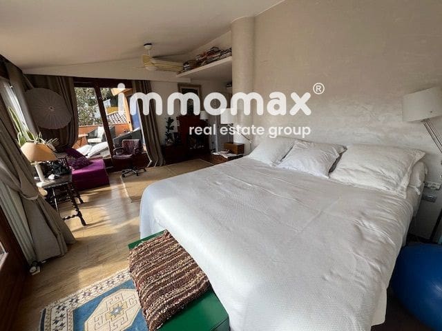 5 bedroom Villa for sale in Castelldefels - € 1,450,000 (Ref: 8116712)