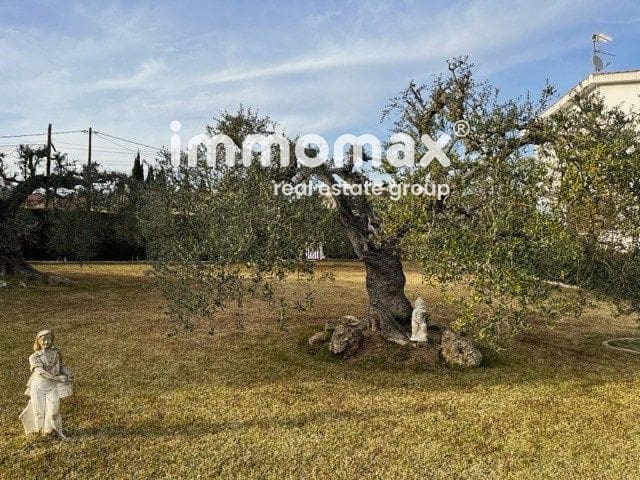 Building Plot for sale in Cubelles - € 130,000 (Ref: 8147640)
