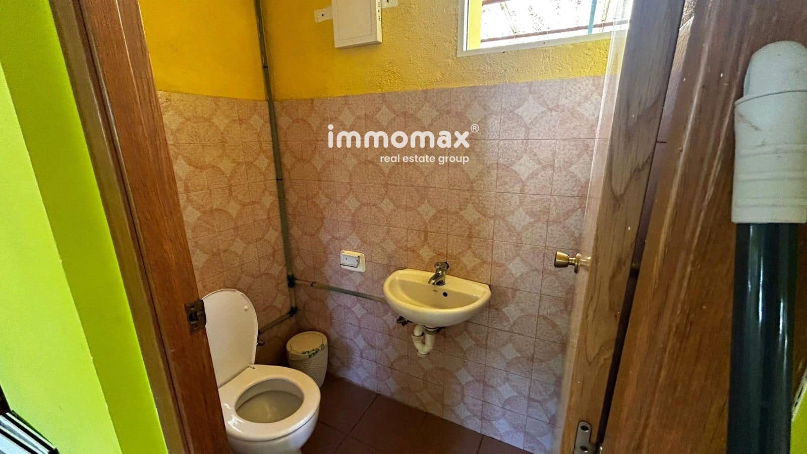 Commercial for rent in L'Ametlla del Valles with garage - € 700 (Ref: 8151734)