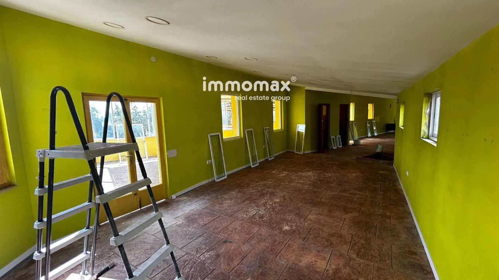 Commercial for rent in L'Ametlla del Valles with garage - € 700 (Ref: 8151734)