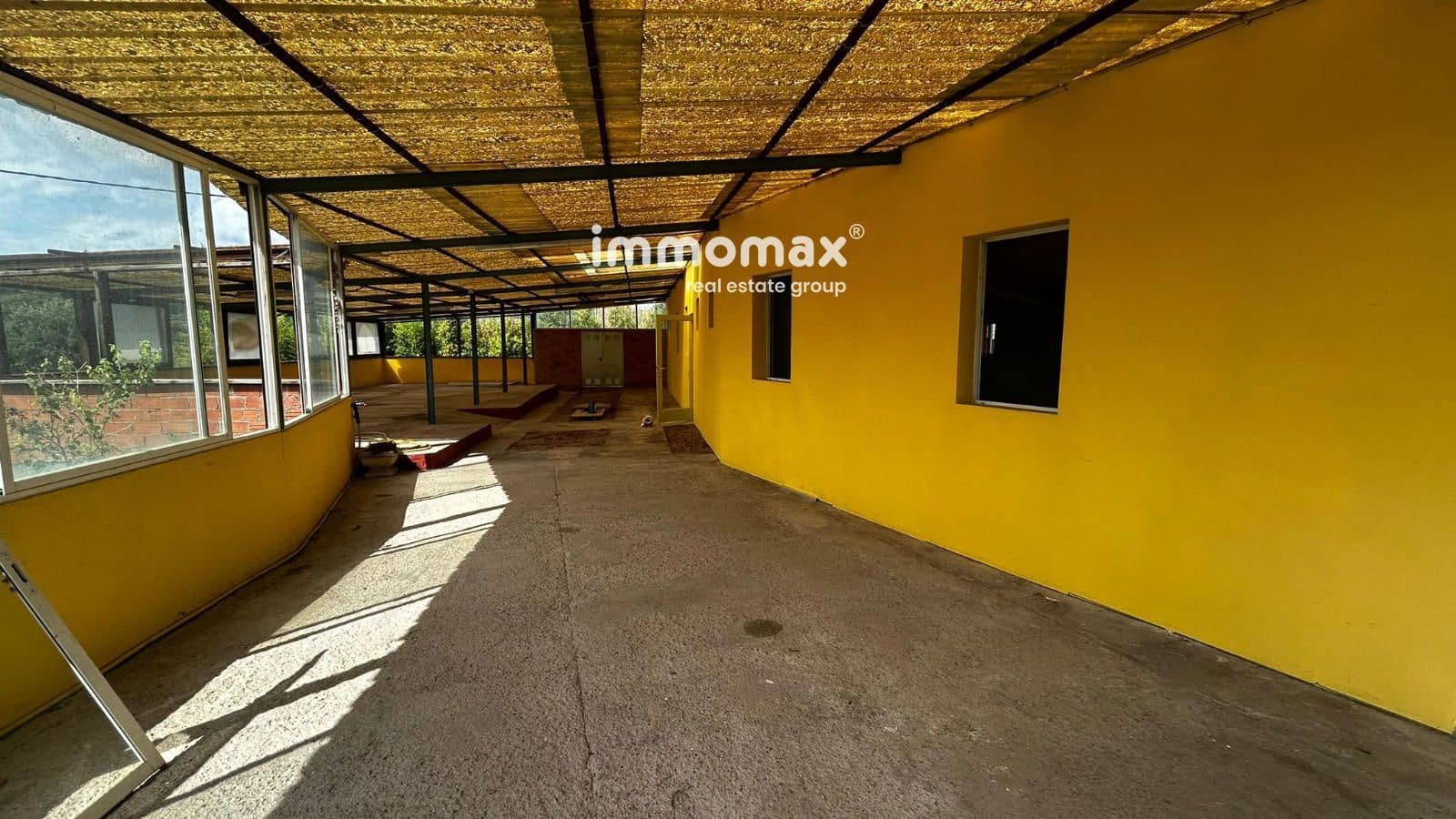 Commercial for rent in L'Ametlla del Valles with garage - € 700 (Ref: 8151734)