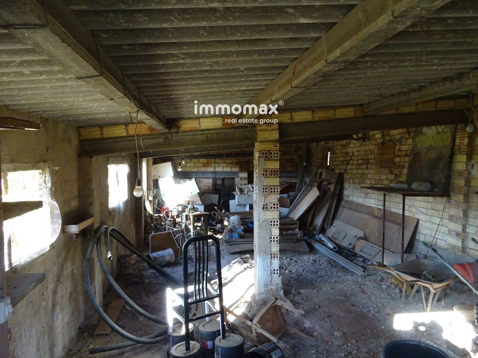 4 bedroom Villa for sale in Tortosa with pool - € 95,000 (Ref: 8154012)