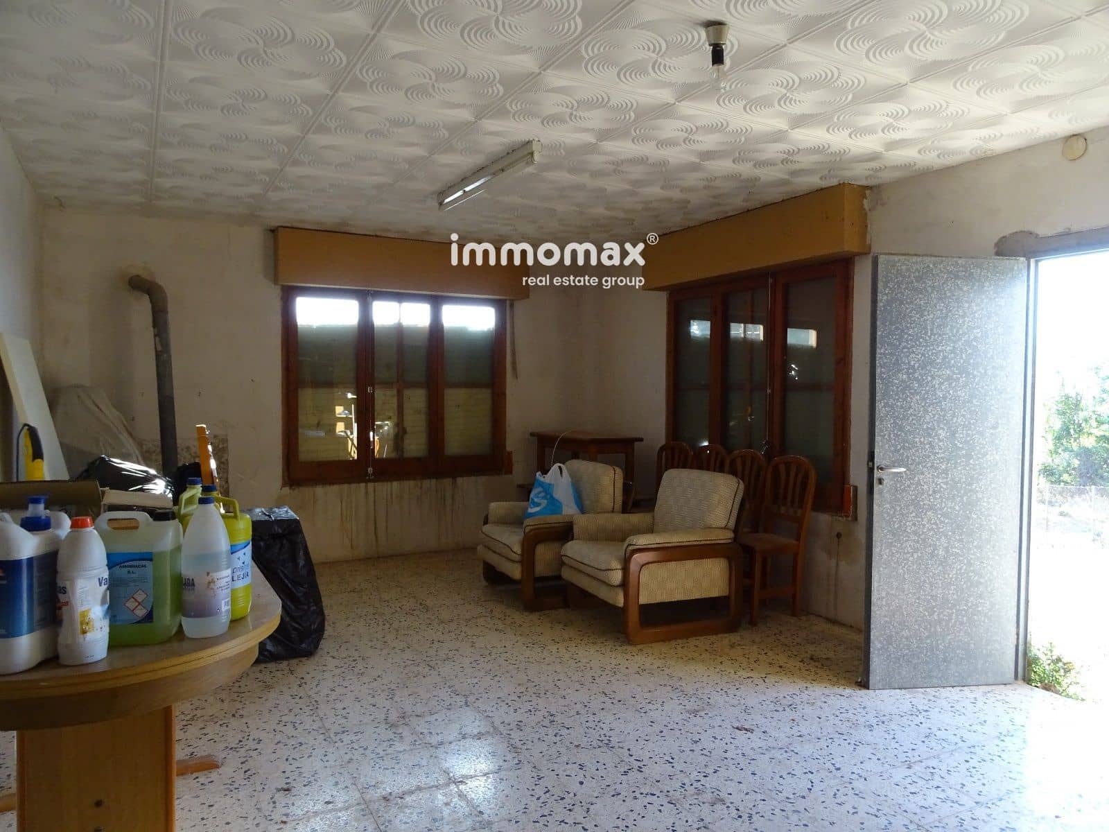 4 bedroom Villa for sale in Tortosa with pool - € 95,000 (Ref: 8154012)