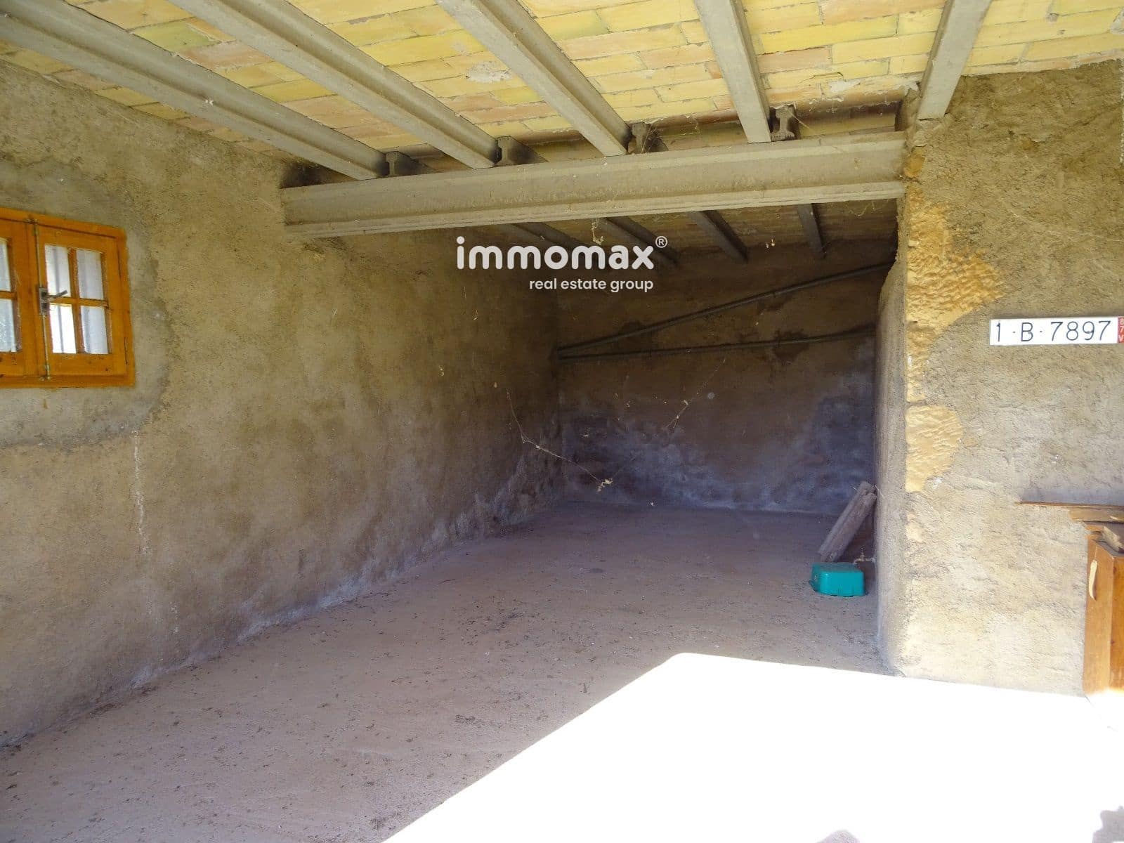 Ubebygd land til salgs i Caseres - € 56 000 (Ref: 8160851)