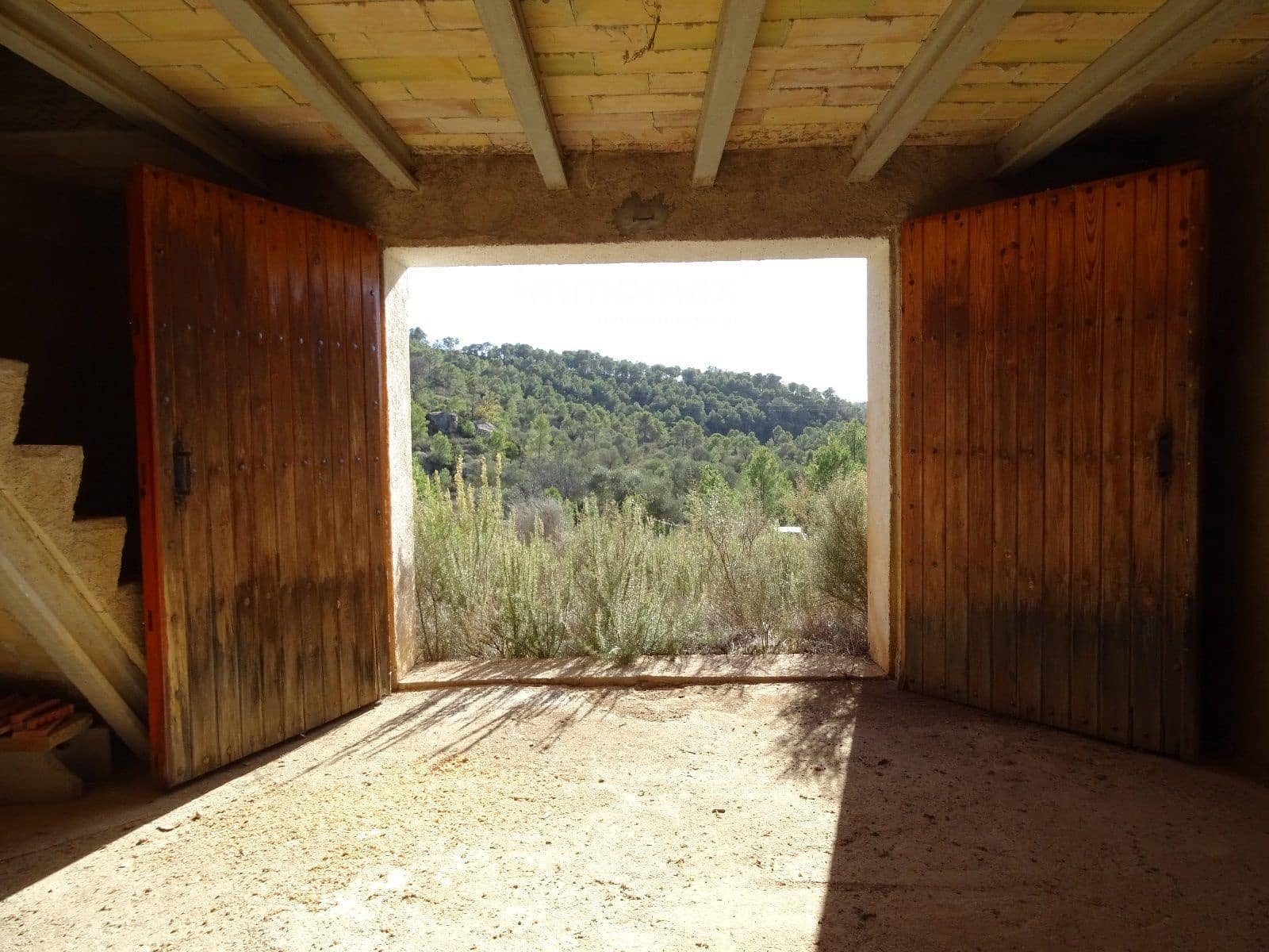 Ubebygd land til salgs i Caseres - € 56 000 (Ref: 8160851)