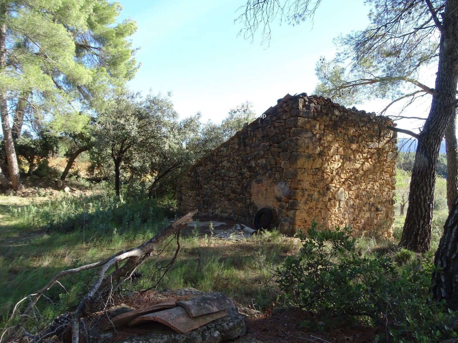 Grunde uden byggetilladelser til salg i Horta de Sant Joan - € 36.000 (Ref: 8165268)