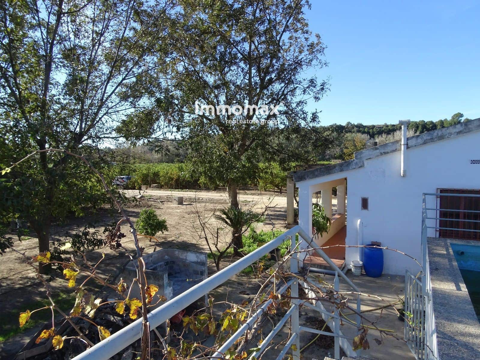 1 soveværelse Villa til salg i Bitem med swimmingpool - € 126.000 (Ref: 8174221)