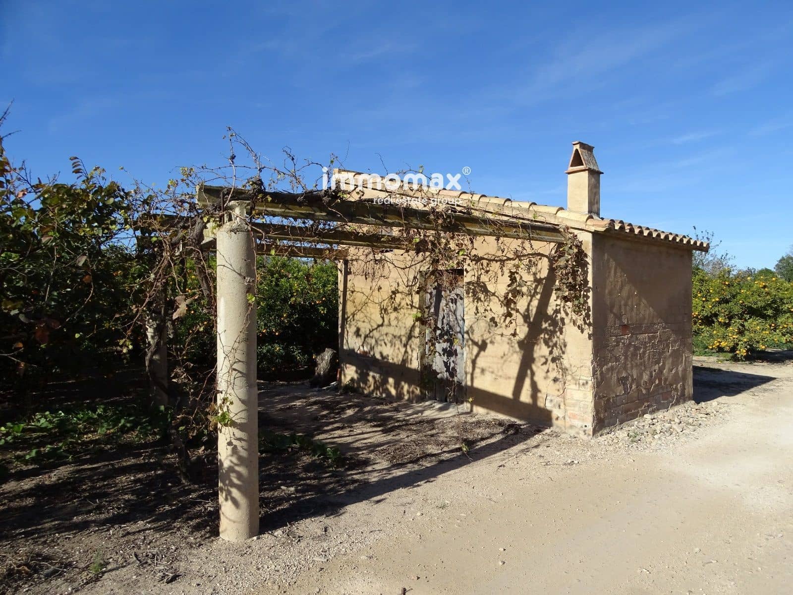 1 soveværelse Villa til salg i Bitem med swimmingpool - € 126.000 (Ref: 8174221)