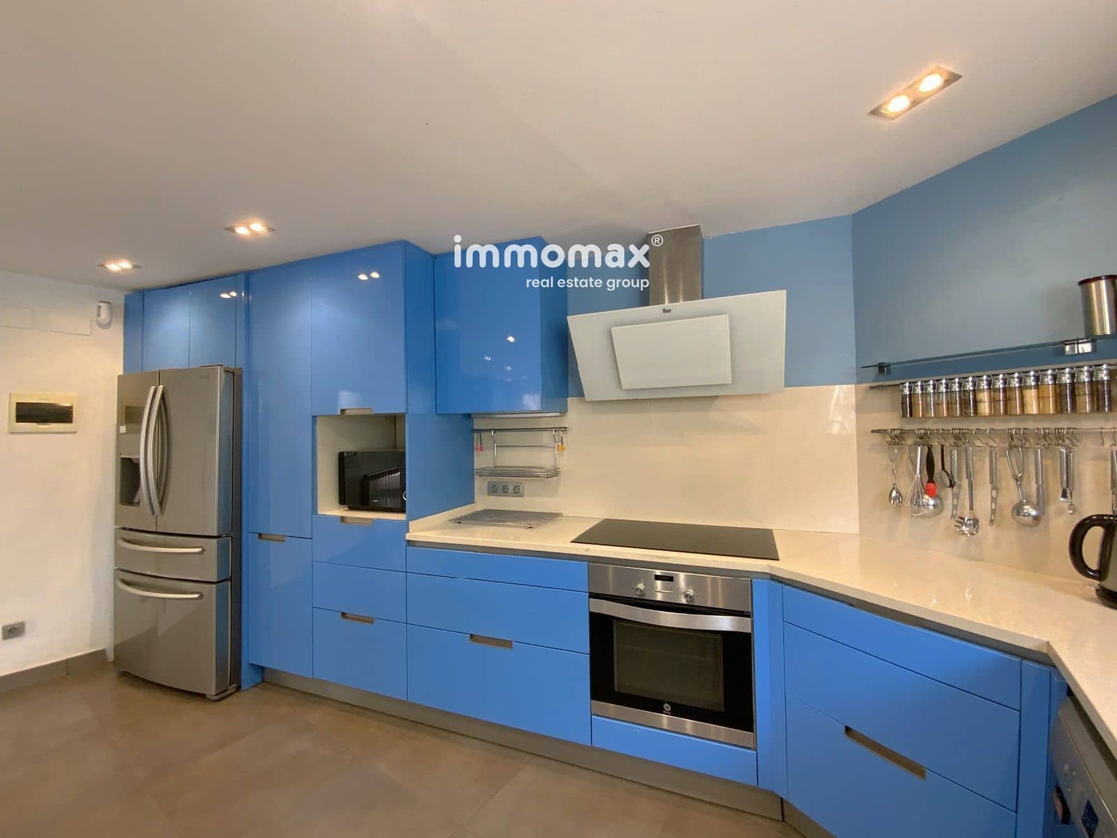 6 soverom Villa til leie i Castelldefels med svømmebasseng garasje - € 4 900 (Ref: 8196917)