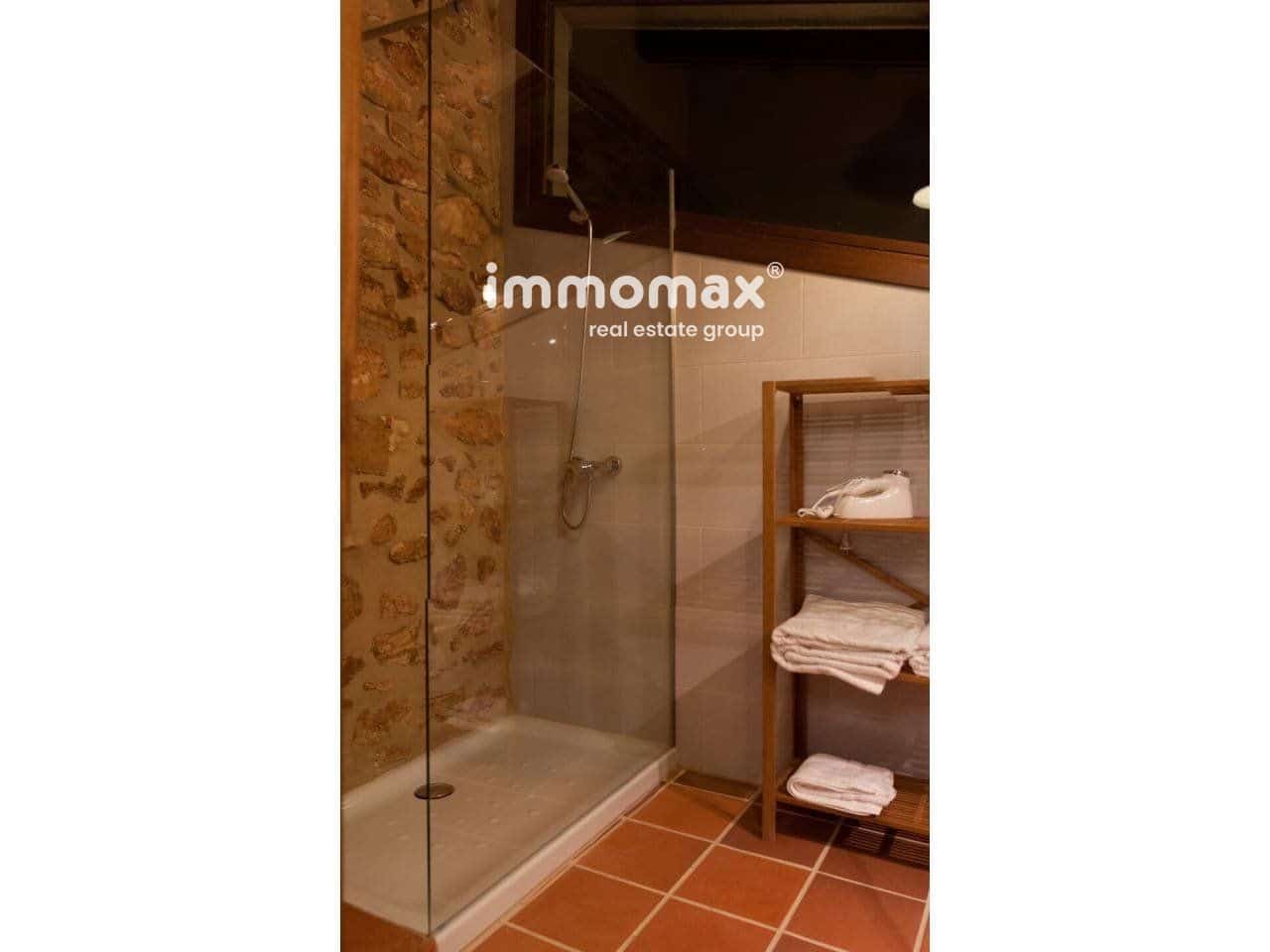 8 soverom Villa til salgs i Tortosa med svømmebasseng garasje - € 1 800 000 (Ref: 8200570)