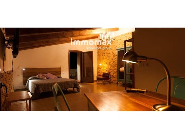 8 soverom Villa til salgs i Tortosa med svømmebasseng garasje - € 1 800 000 (Ref: 8200570)